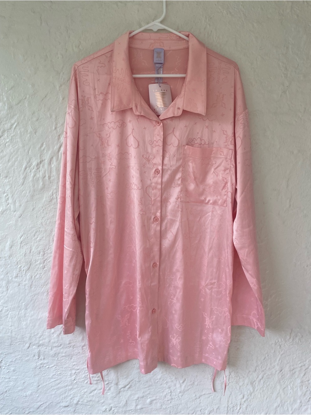 NWT Savage x Fenty Heavenly Collared Button Up Satiny Sleep Shirt Pink: size XL